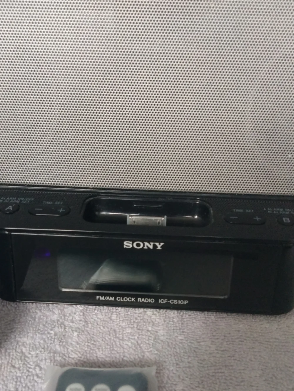 Sony iPhone iPod Radio With Remote